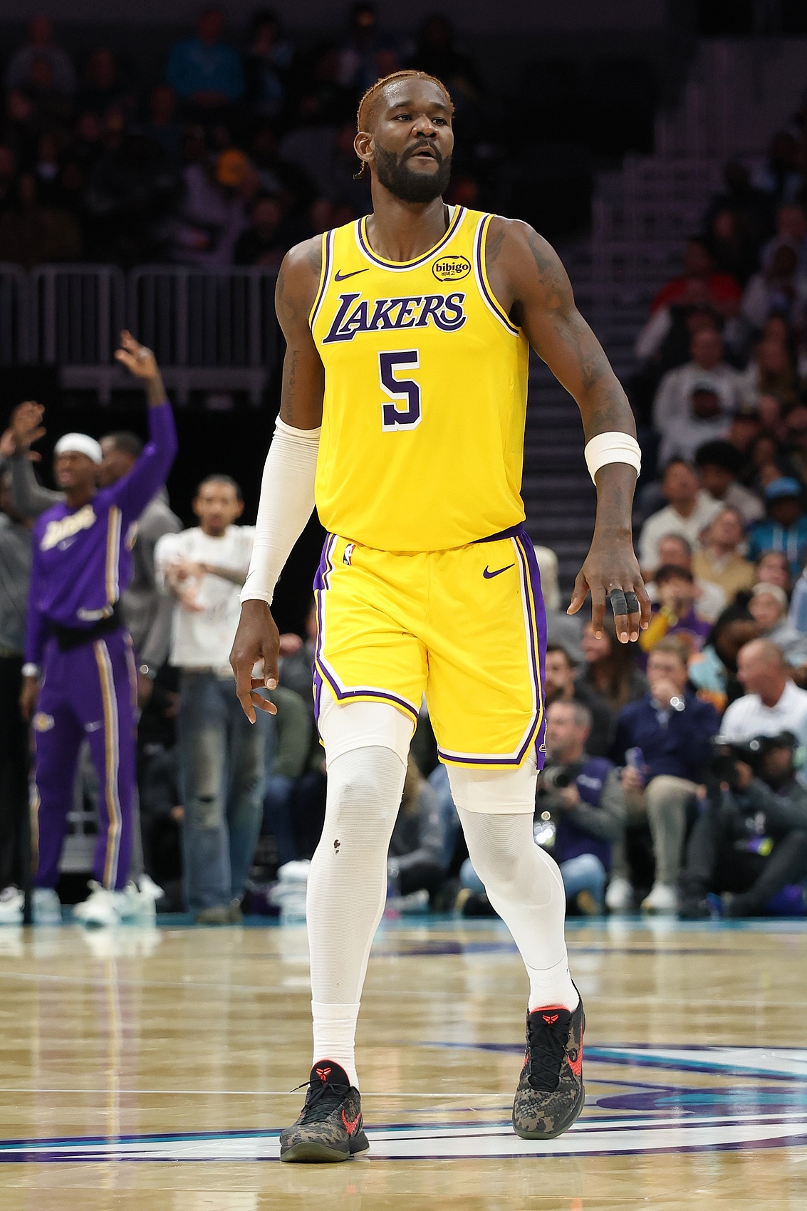 开云app-斯科特:艾顿不比卡佩拉强多少 但他好像把成为卡佩拉当作是侮辱